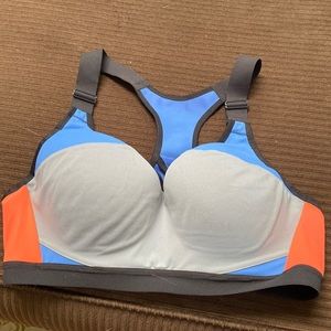 Victoria secret sports bra 36C